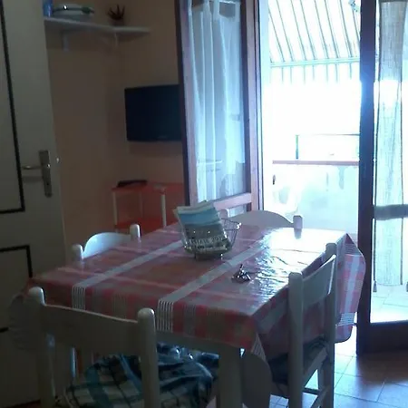 Azzurromare Apt *